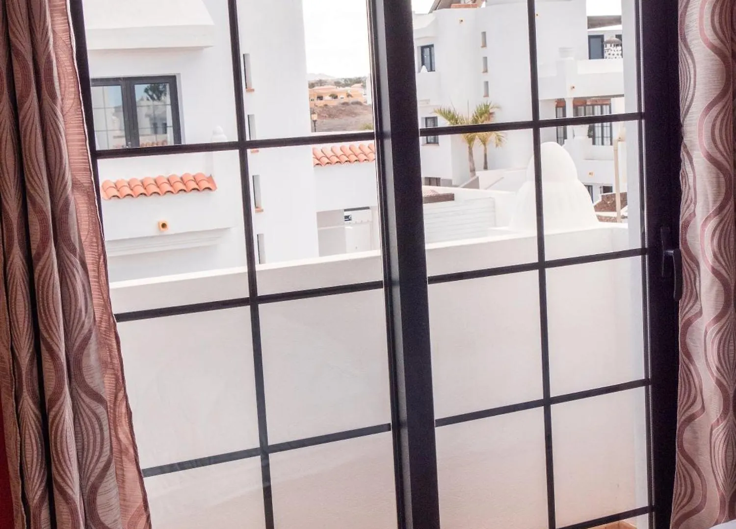 מלון קורלחו Coco Surfhouse - Coworking Coliving 0*,  ספרד